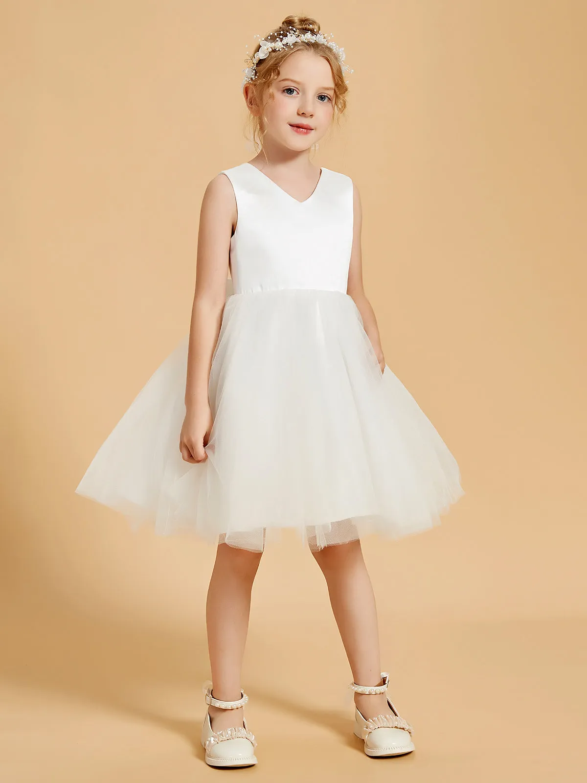 Charming V-Neck Flower Girl Dresses with Bowknot Accents