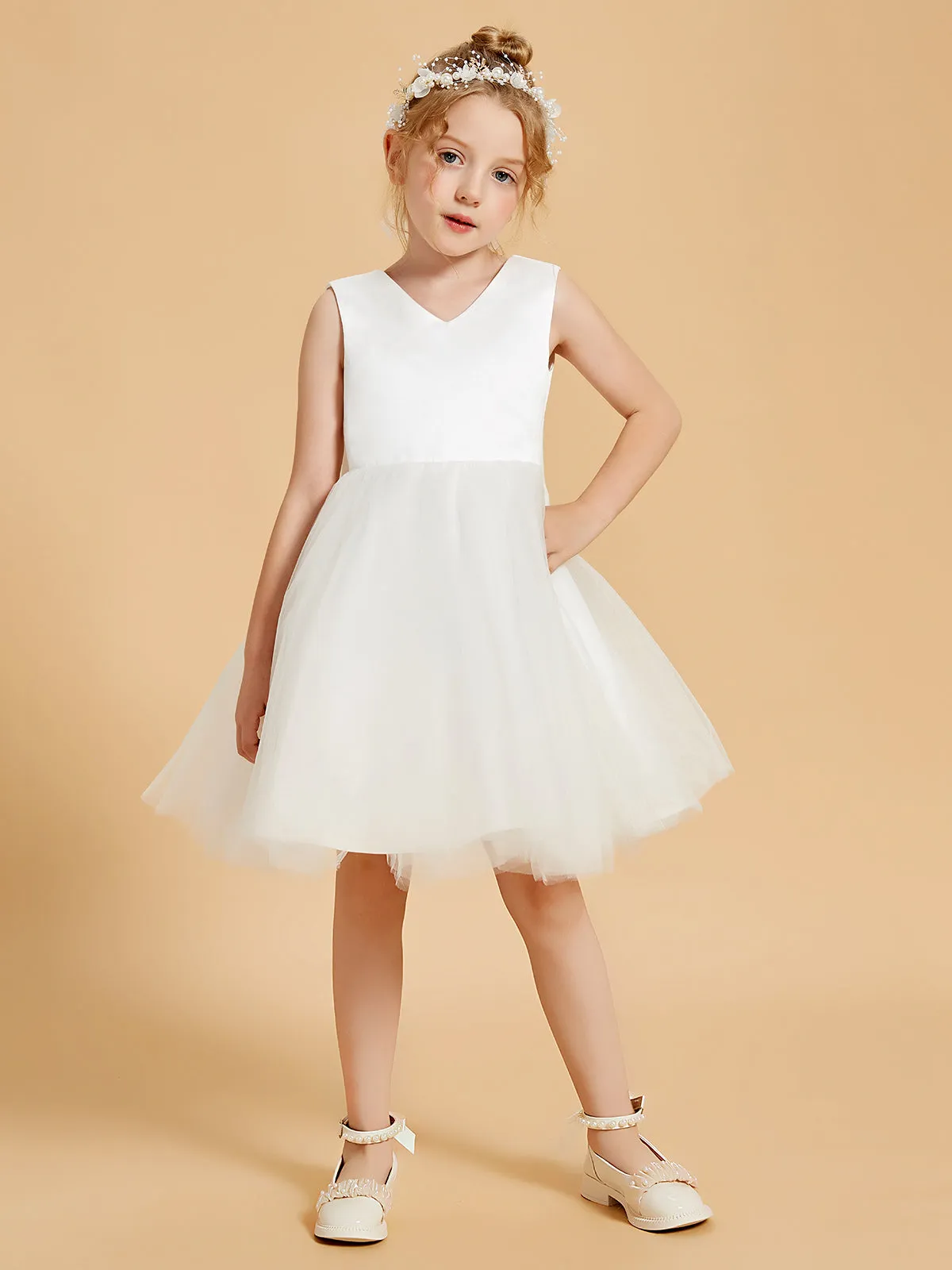 Charming V-Neck Flower Girl Dresses with Bowknot Accents