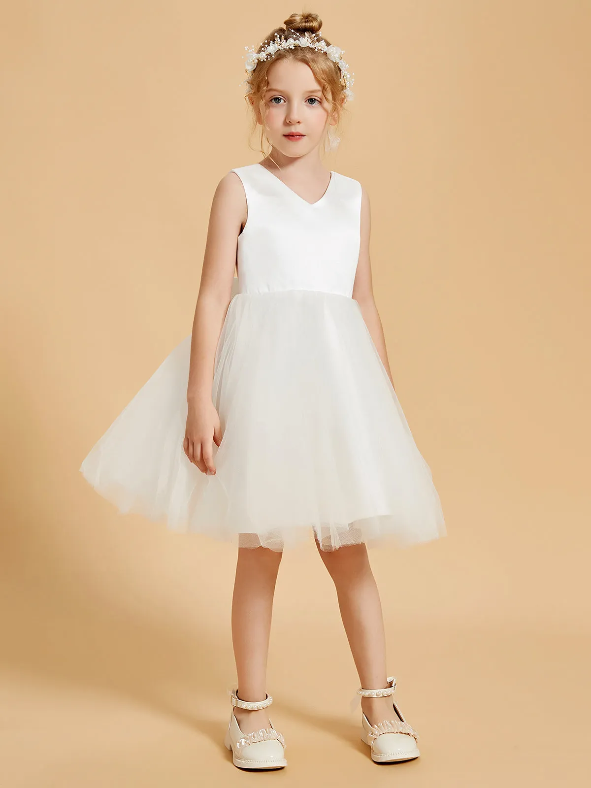 Charming V-Neck Flower Girl Dresses with Bowknot Accents