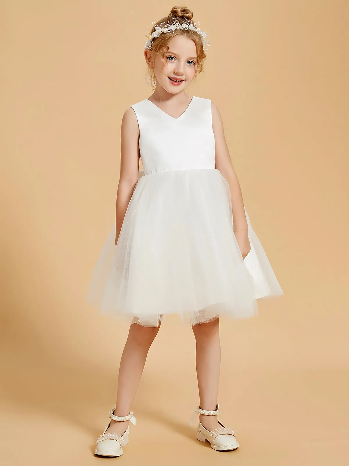 Charming V-Neck Flower Girl Dresses with Bowknot Accents