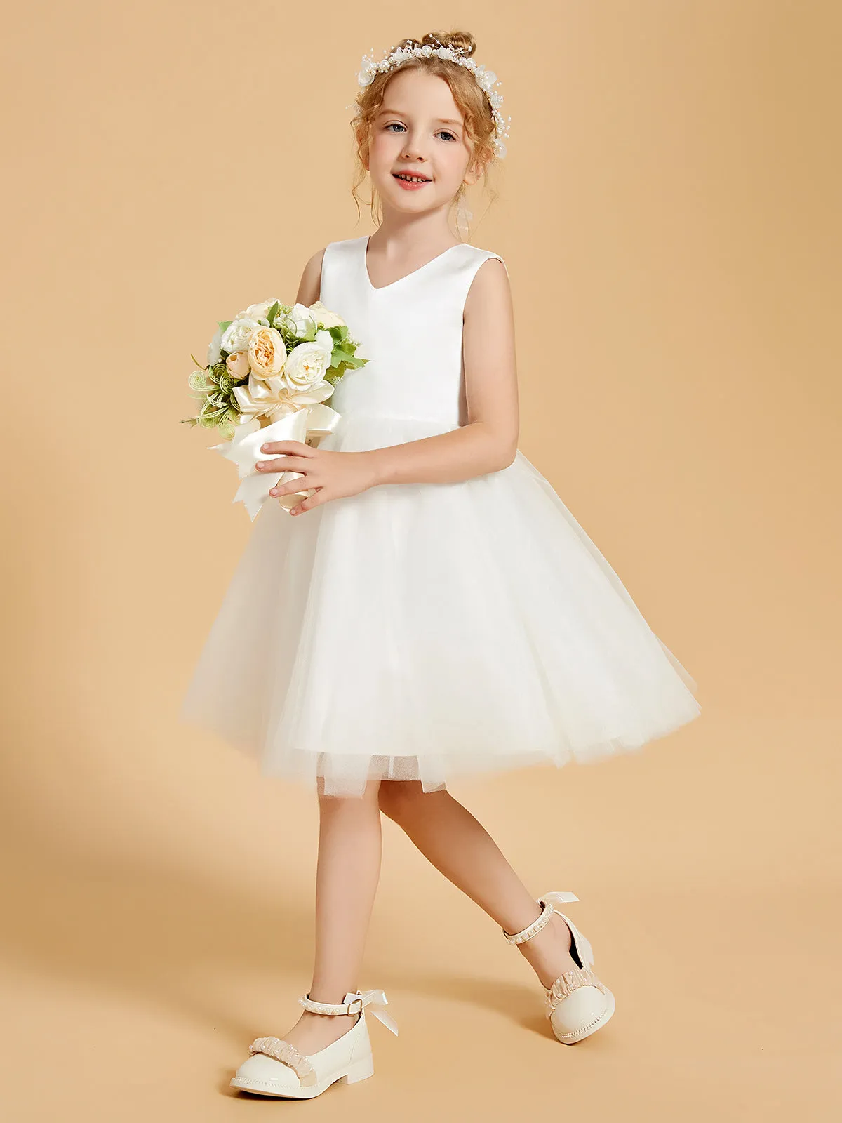 Charming V-Neck Flower Girl Dresses with Bowknot Accents