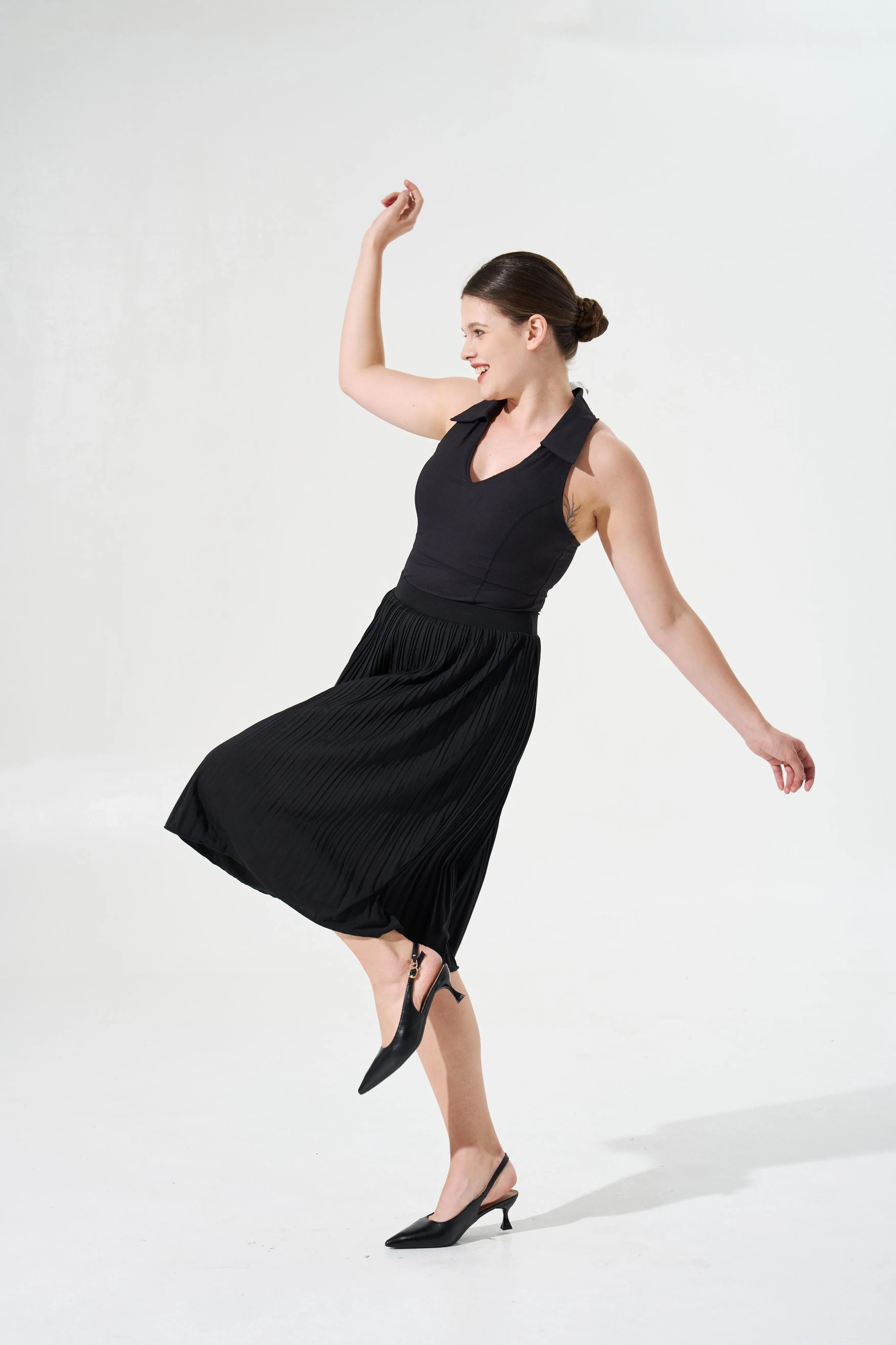 Tangs Display - Cooling & Stretchable Swirl Pleated Skirt